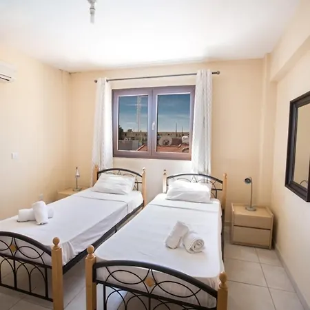 Picture Relaxing In Your Holiday In Reading Your Favourite Book, 1280 Vilă Ayia Napa